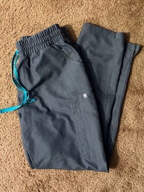 FIGS Yola scrub pants